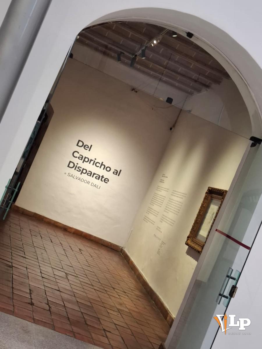 Ingreso a la exposición “Del Capricho al Disparate” de Goya a Dalí