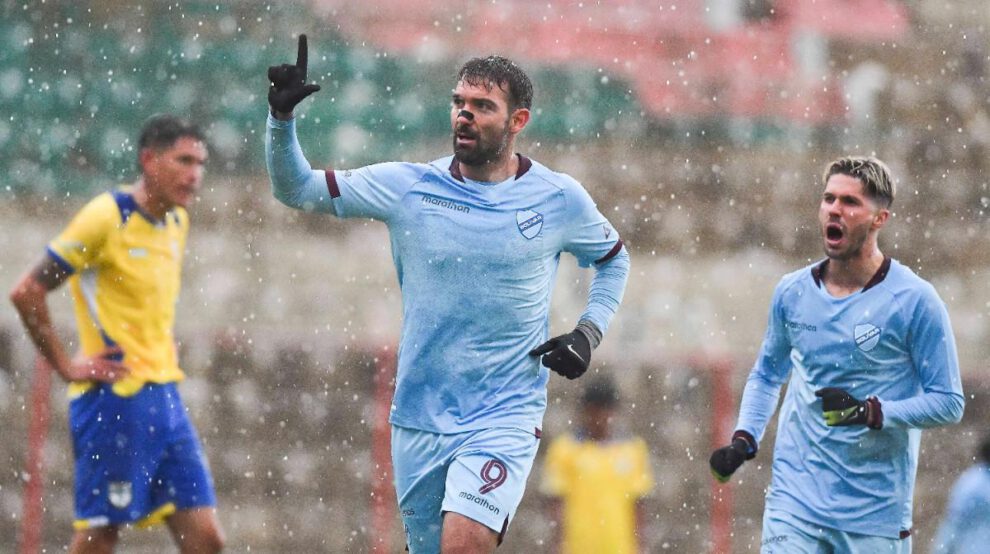 División Profesional, Bolívar vence a ABB en El Alto, Estadio Municipal de Villa Ingenio