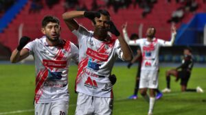 División Profesional, Nacional Potosí vs. FC Universitario, Estadio Víctor Agustín Ugarte