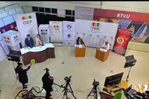 debate electoral para elección de gobernador en Oruro