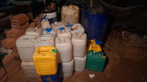 Se confiscó 7.730 litros de gasolina acumulada ilegalmente en Sucre