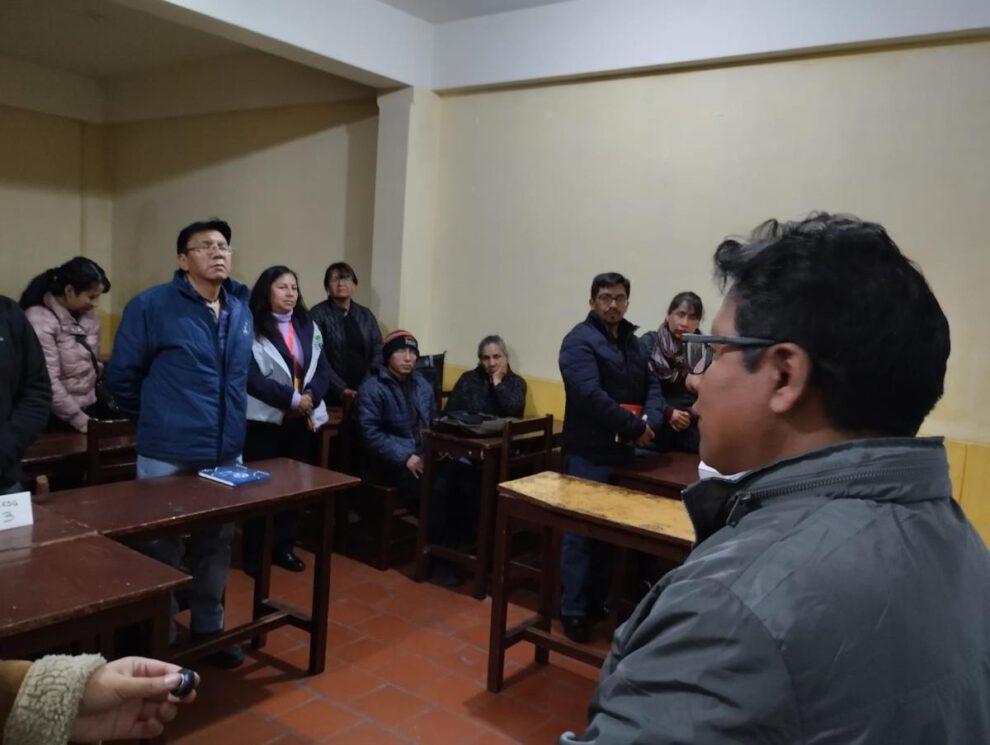 Ciudadanos orureños juran como jurados electorales