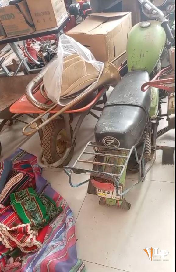 Imagen de parte de los artículos que tenia el acusado