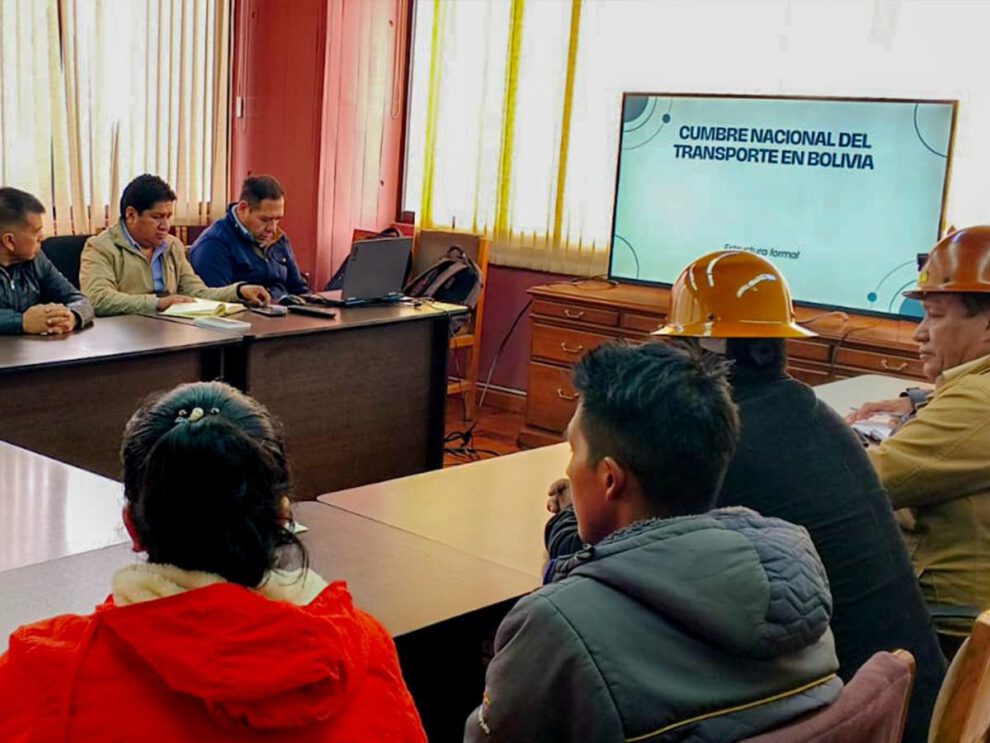 Avanzan los preparativos para la cumbre de transporte en La Paz