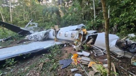 El avión cayó en territorio del trópico de Cochabamba