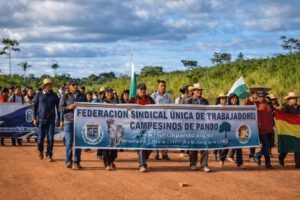 Movilizaciones campesinas e indígenas hacia la ciudad de La Paz