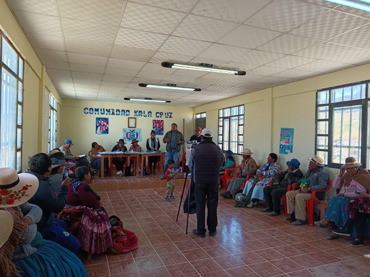 Representantes de la AJAM instalaron la primera reunión, donde comunarios y autoridades locales participaron