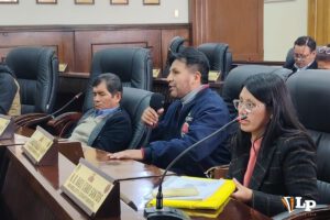 asambleista Huanca