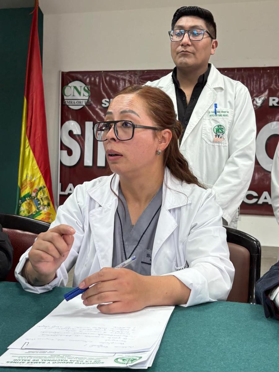 Secretaria ejecutiva del Simra Oruro, Vania Arce