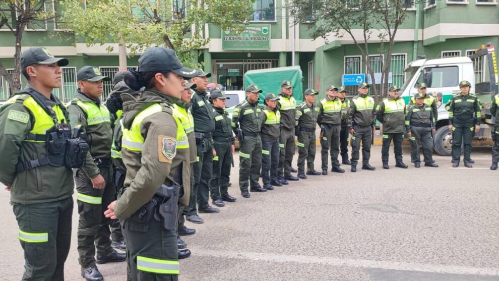 Oficiales de Policia en formación