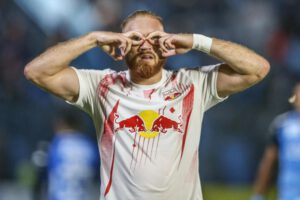 Copa Sudamericana, Bragantino vs. Blooming, Expulsión de Diago Giménez