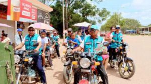 Mototaxistas consiguen segundo resarcimiento, sellan acuerdo con YPFB