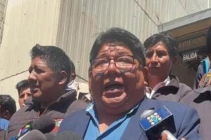 personas hablando