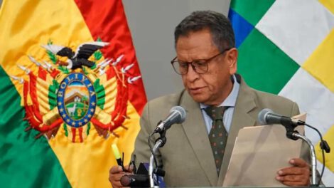 El ministro de Gobierno en conferencia de prensa