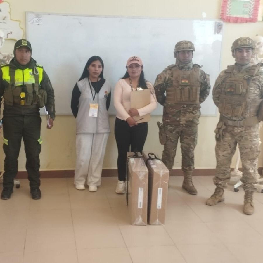 traslado de maletas electorales