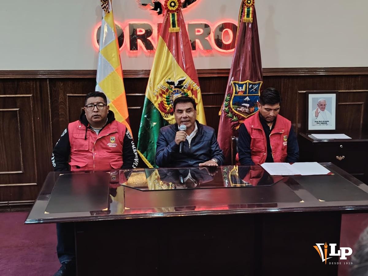 autoridades de la gobernacion de Oruro