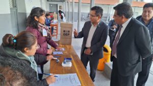 Visita a recintos electorales