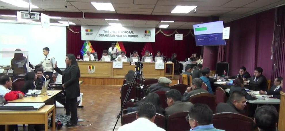 cómputo de votos en el TED Oruro