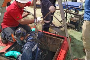 Limpieza del tanque en Rurrenabaque