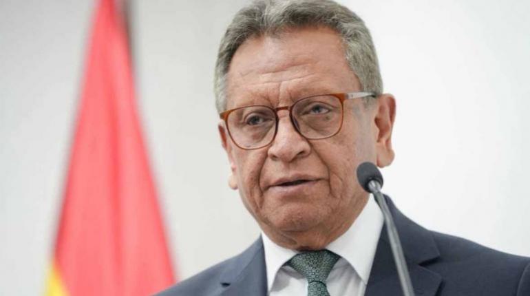 El ministro de Gobierno en conferencia de prensa