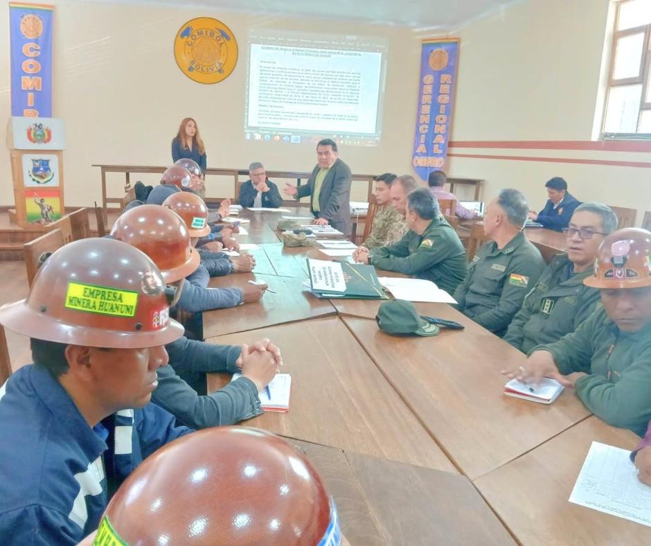 Representantes de la Comibol coordinan con entidades del Estado