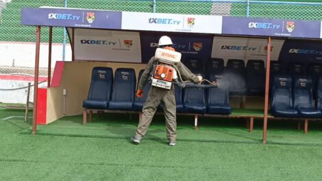 Fumigación del estadio Jesús Bermúdez, Sedede fumiga escenarios deportivos, Deportistas denuncian aparición de viuda negra