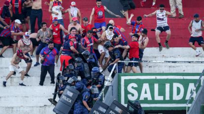 Violencia en el superclásico paraguayo, enfrentamiento entre hinchas de Olimpia y Cerro Porteño, Gobierno pide sanciones ejemplares