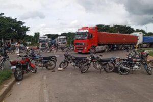 Bloqueo mototaxistas