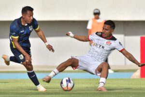 División Profesional, FC Universitario vs. ABB, Estadio Félix Capriles de Cochabamba