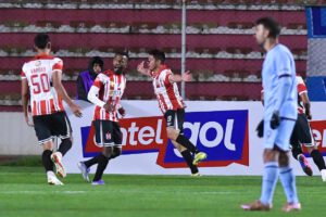 División Profesional, Bolívar vs. Independiente, Estadio Hernando Siles de La Paz