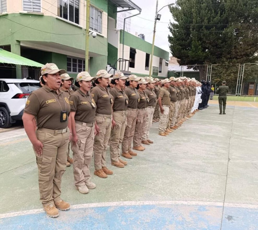 Imagen de los oficiales de la Felcv