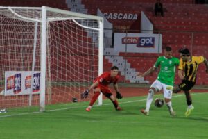 División Profesional, Real Tomayapo vs. The Strongest, Estadio IV Centenario de Tarija