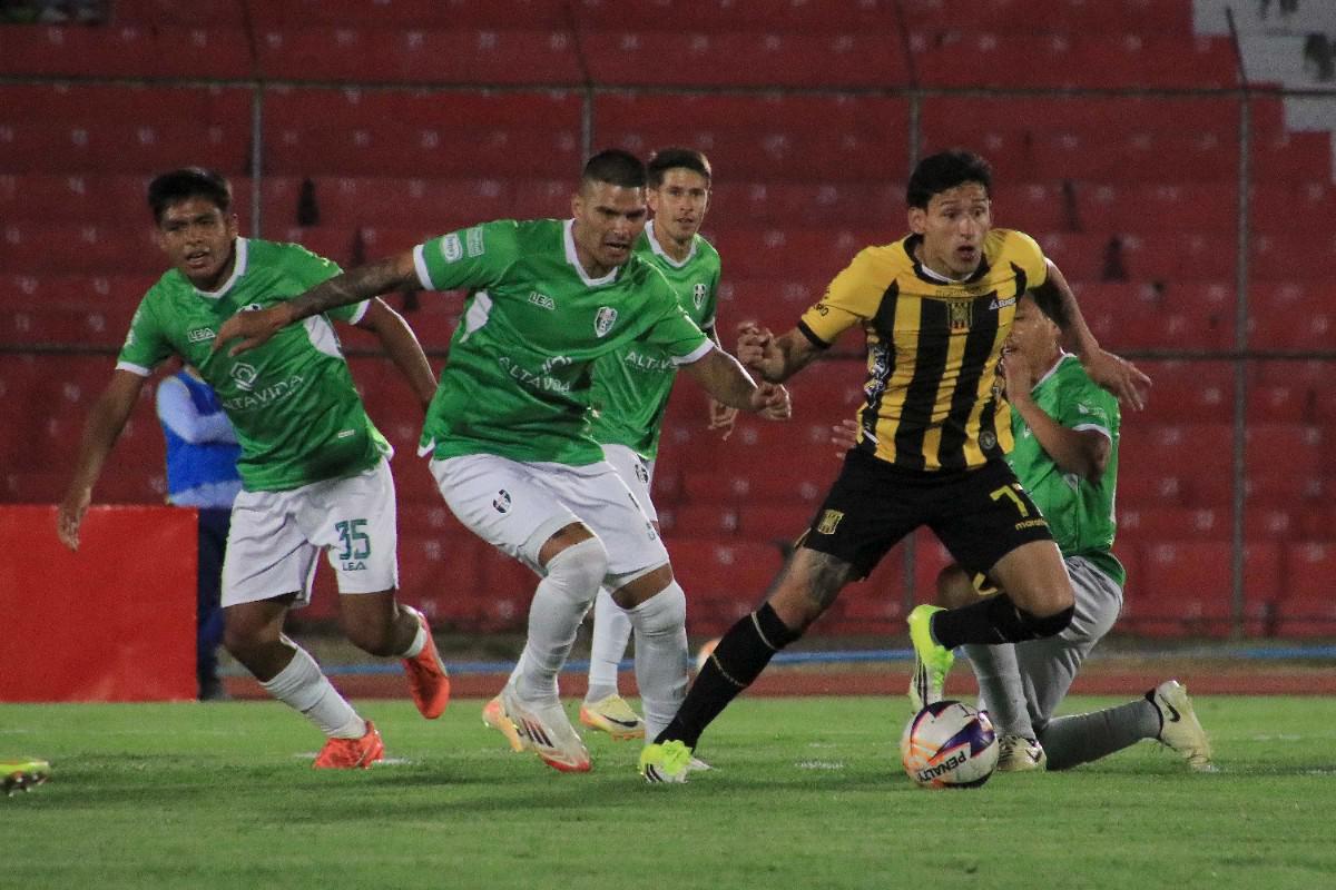 División Profesional, Real Tomayapo vs. The Strongest, Estadio IV Centenario de Tarija
