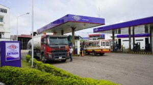 Una imagen de un surtidor de combustible