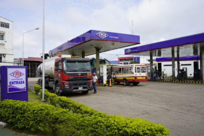 Una imagen de un surtidor de combustible