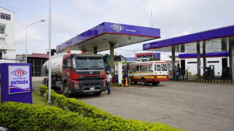 Una imagen de un surtidor de combustible