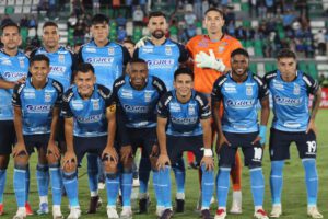 Cuarta Fecha División Profesional, Tres equipos pelean por la punta, cuatro equipos arriesgan su invicto