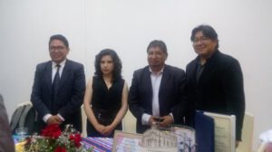 Mylenka Fernández Rojas con invitados destacados de la gala