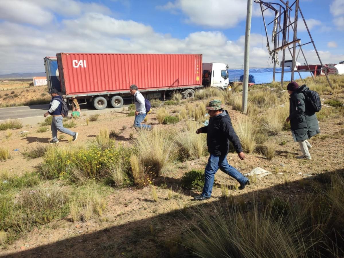 Vehículos pesados en punto de bloqueo