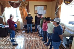 Se dicto detención domiciliaria para los siete policías investigados por delitos de tráfico de sustancias controladas en Cochabamba