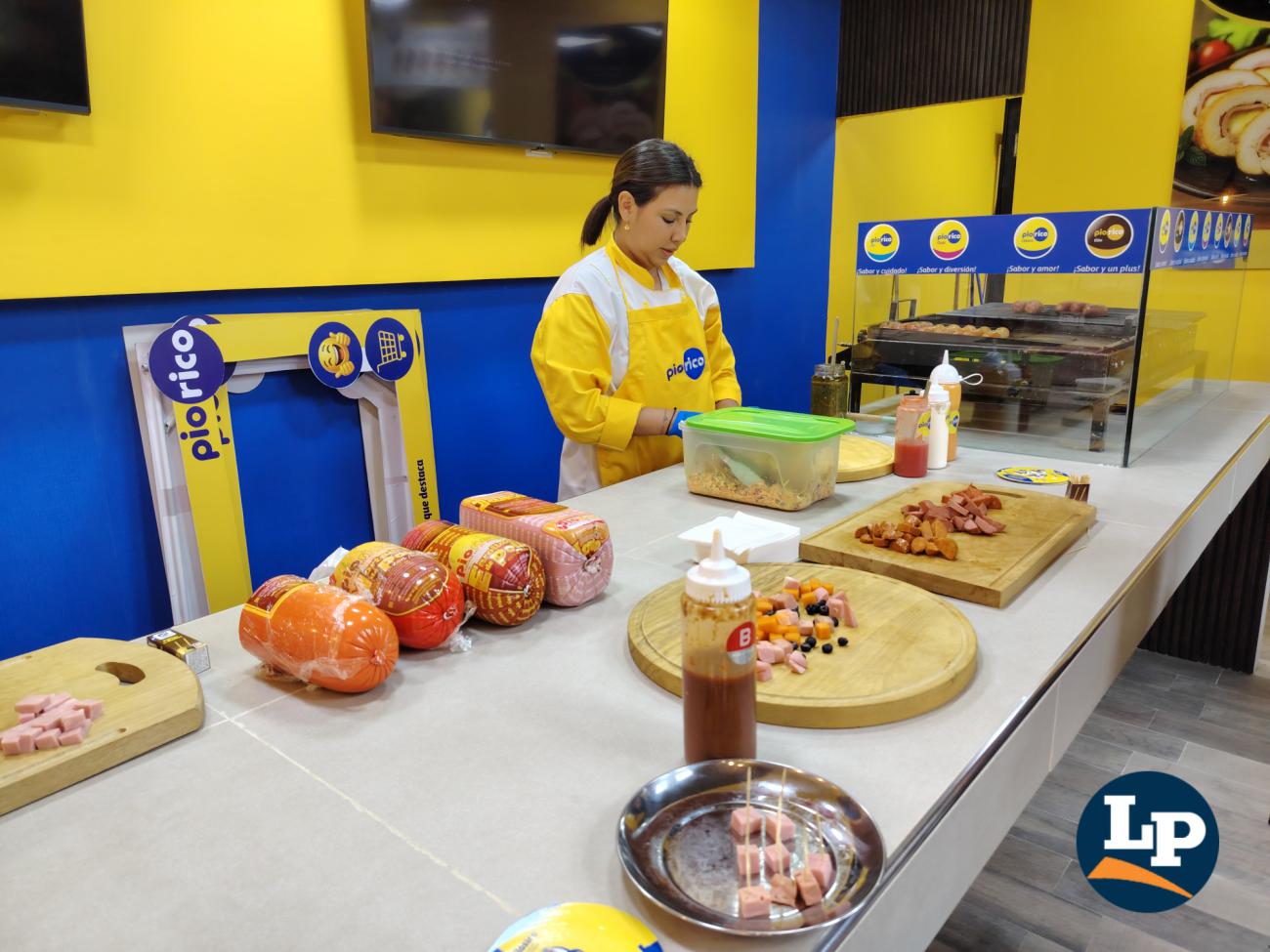 Stand de Pio Rico en la Fexco