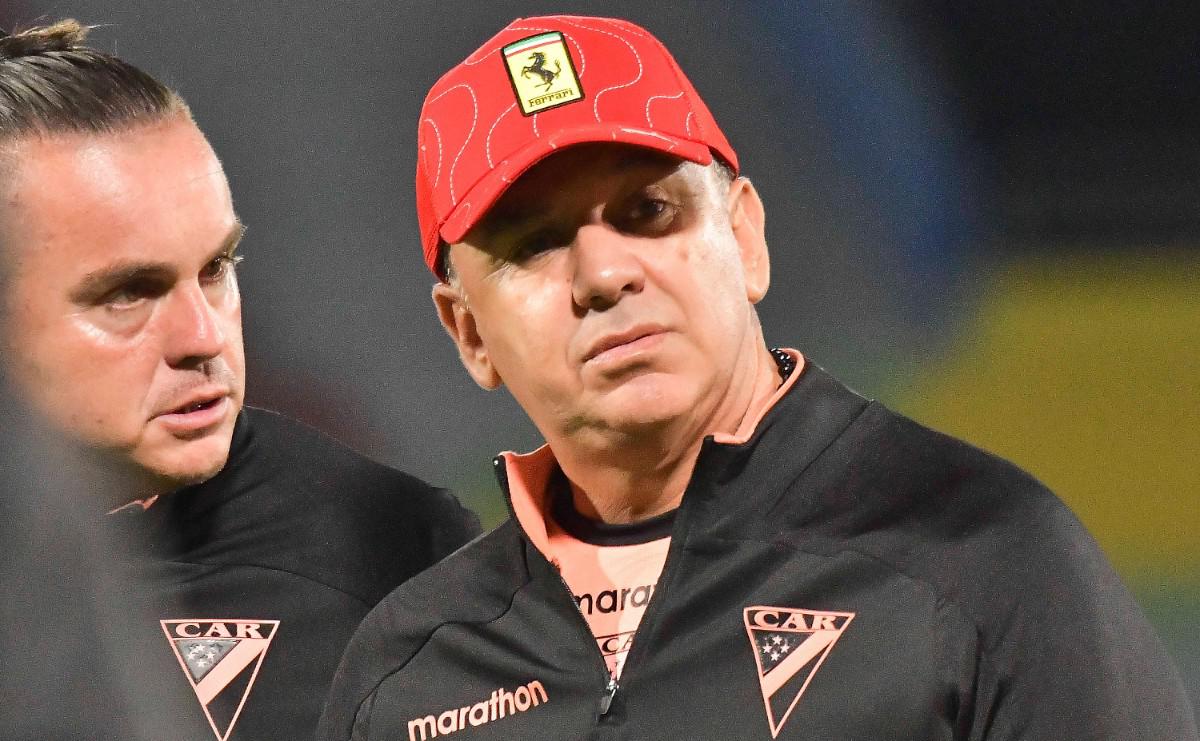 División Profesional, Diez equipos cambian a sus entrenadores, Los malos resultados obligan a los cambios