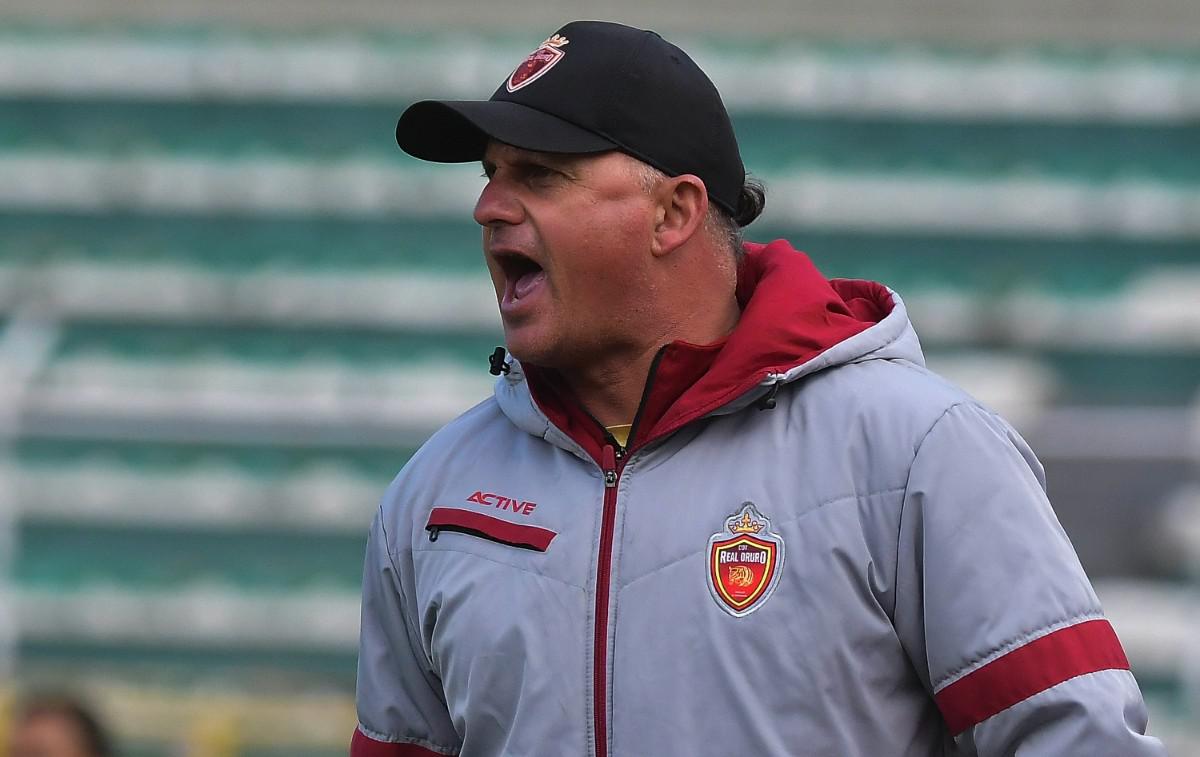 División Profesional, Diez equipos cambian a sus entrenadores, Los malos resultados obligan a los cambios