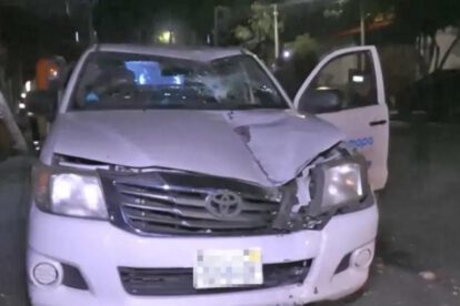 El automóvil resultó con daños materiales severos tras el incidente