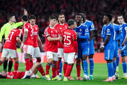 Insultos Racistas, Expulsión para los que se tapen la boca, International Football Association Board