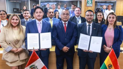 Bolivia y Perú fortalecen su integración aérea mediante la política de cielos abiertos