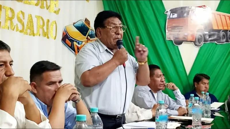 un grupo de personas