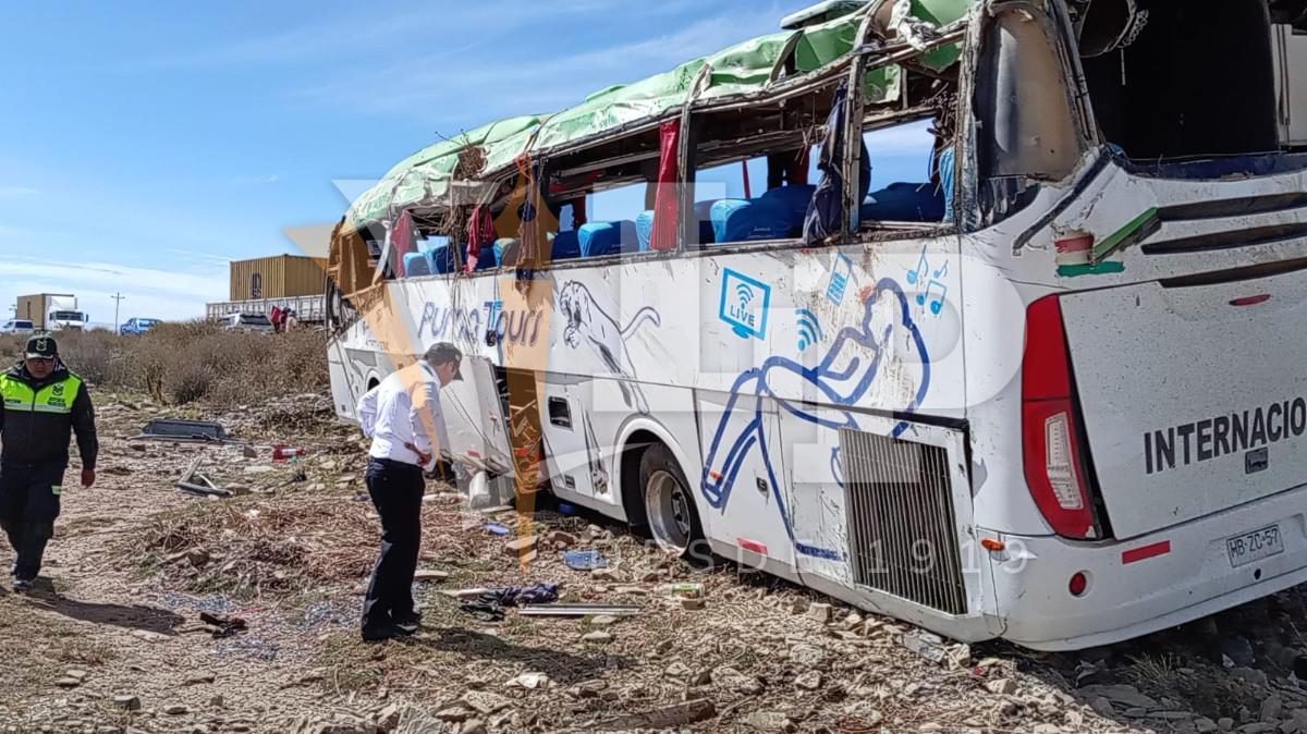 Imagen de cómo El bus es remolcado