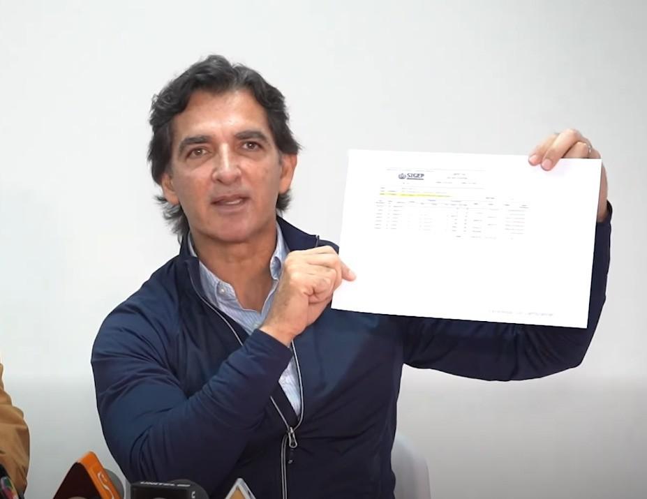 El alcalde electo de Santa Cruz, Manuel Saavedra, denuncia presunta malversación de Bs 66 millones