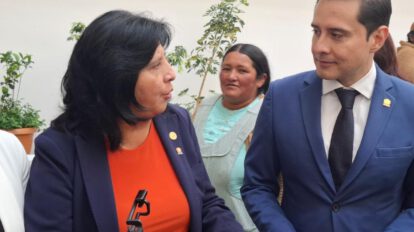 La diputada Claudia Bilbao y el viceministro de Comercio y Logística Interna, Gustavo Serrano